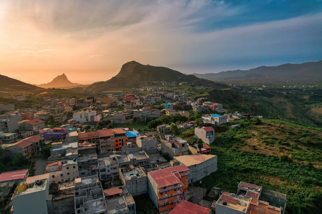 Santiago, Kaapverdië drone foto tijdens zonsondergang